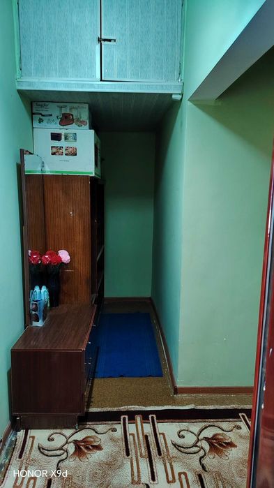 Qarshi sh 2 xonali kvartira sotiladi