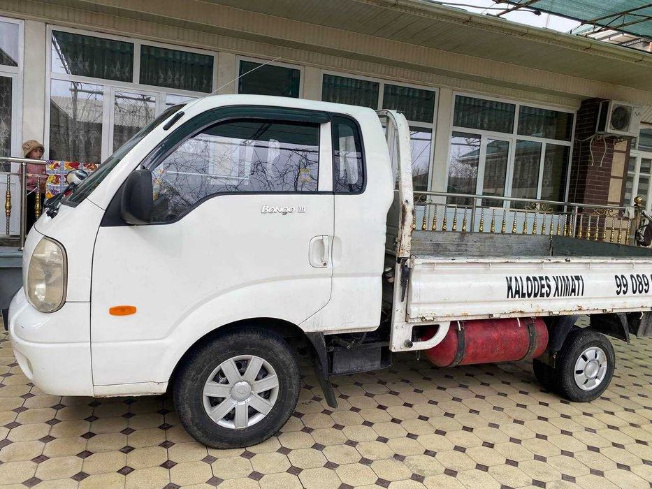 Киа бонго сотилади