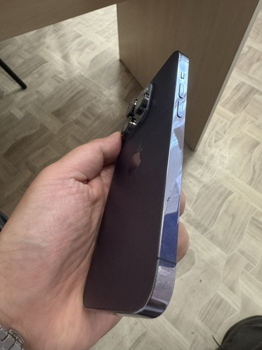 iPhone 14 Pro DEEP PURPLE