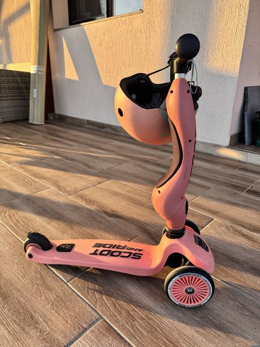 Trotinta Scoot and Ride + casca, roz peach
