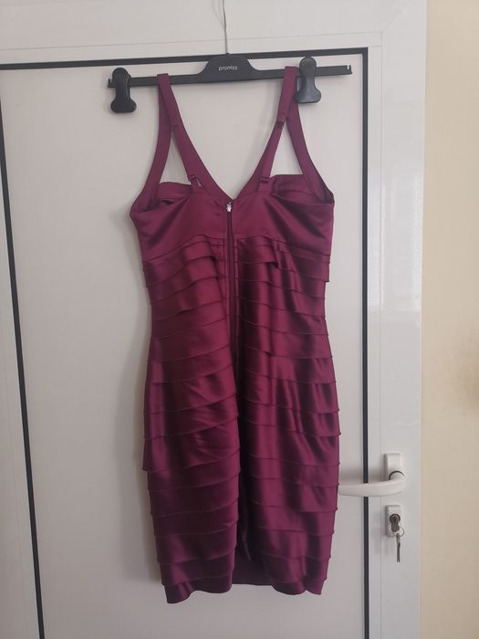 Къса дамска рокля