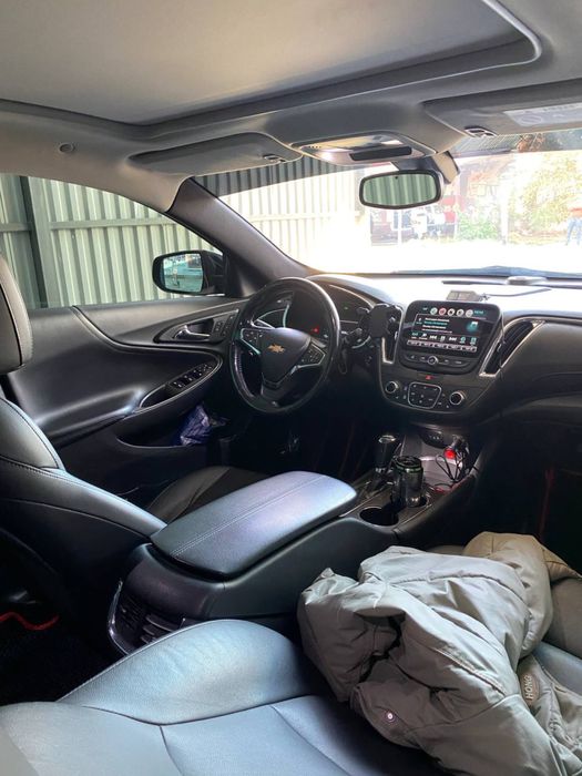 Malibu 2 qora 2.4 Sotiladi