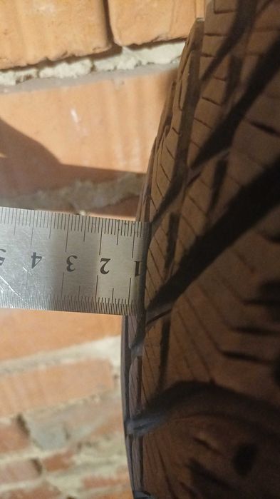 4 броя зимни гуми 225 65 17 BFGoodrich G-Force Winter 2 SUV (DОТ 2121)