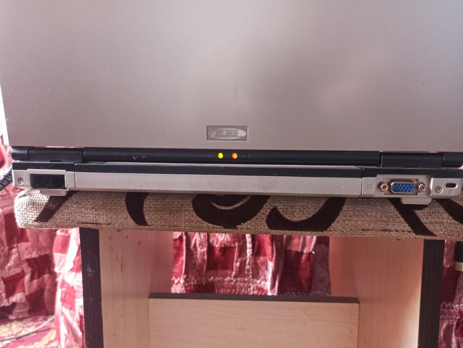 Ноутбук   Bliss Sosc