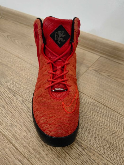 Обувки Nike LeBron