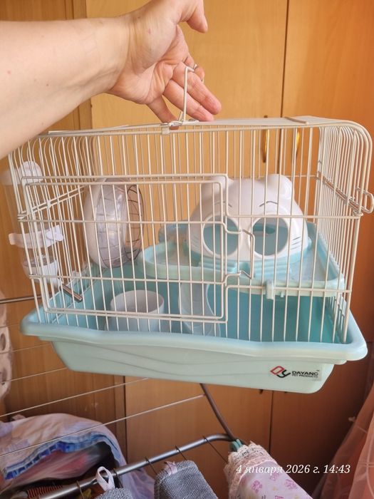 Продам клетку для хомяка