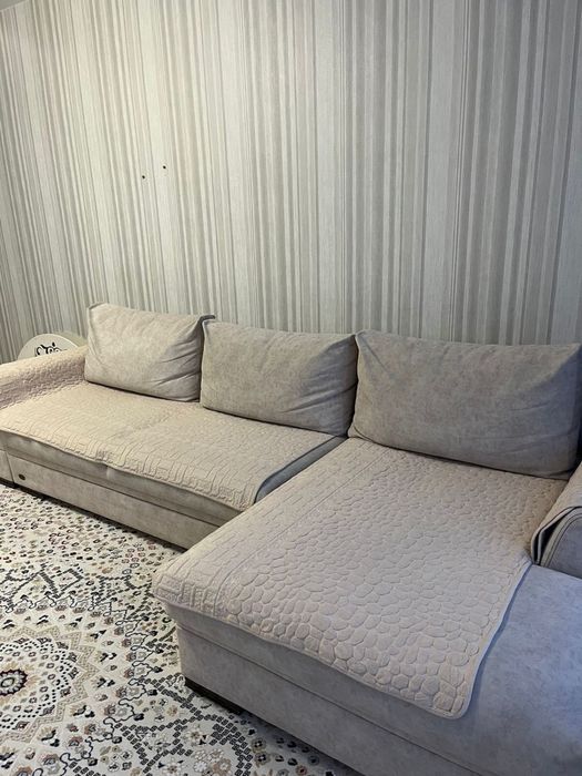 Продам диван угловой