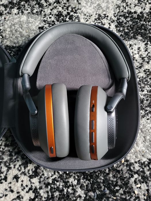Casti Bowers & Wilkins PX8 Mclaren Edition