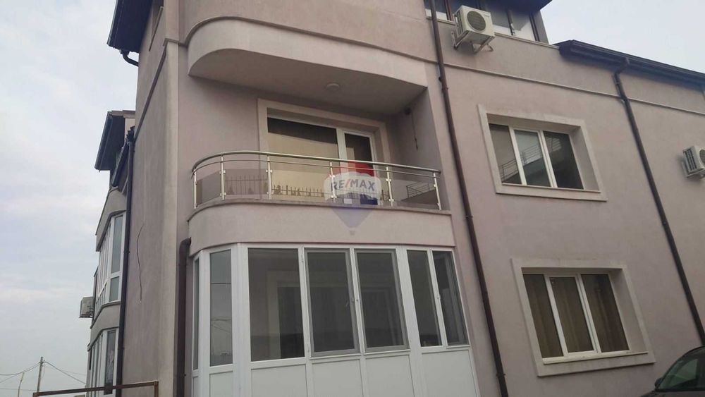 Тристаен апартамент за продажба,гр.Варна, Траката,Панорама море,тухла