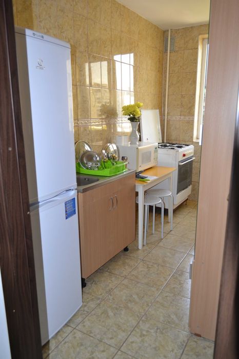 Inchiriez apartament 2 camere Berceni/Aparatorii Patriei/Moldovita Nr.14
