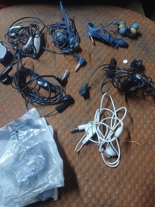 наушники проводные продам