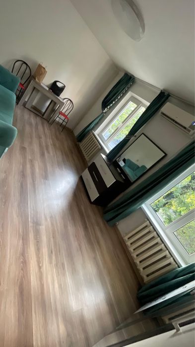 Продам квартиру 3 -ех комнатную