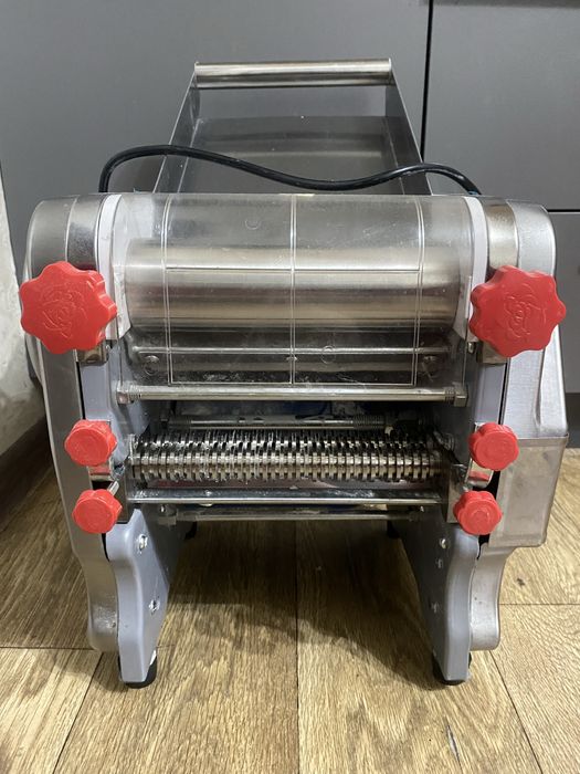 Тестораскаточная машина