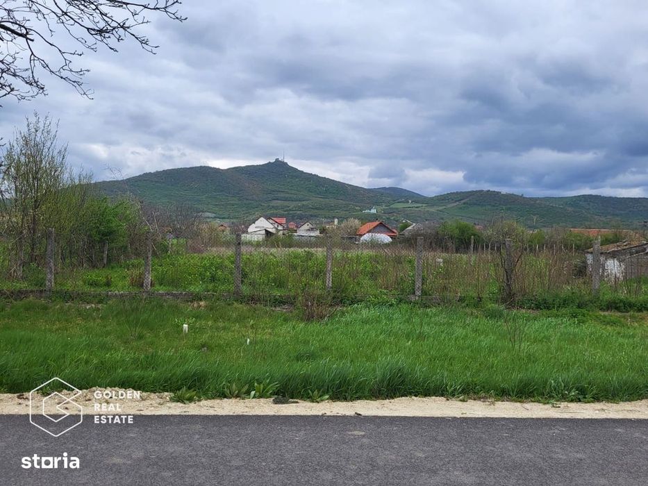 Teren intravilan, comuna Siria
