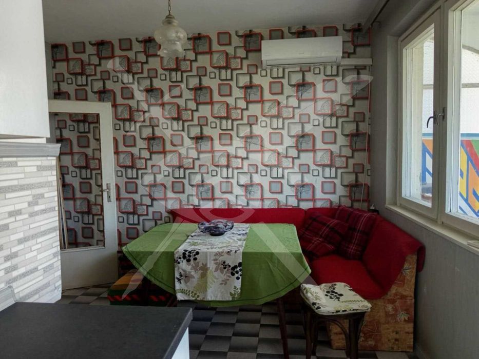 Дава се под наем Тристаен апартамент в Варна, Зимно кино Тракия - 72 кв.м за 450 € - Снимка #1