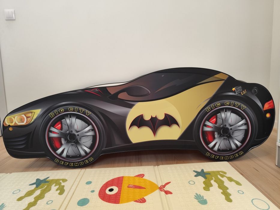 Продавам детско легло на Батман/ Batcar, размери 140/70, в отлично със
