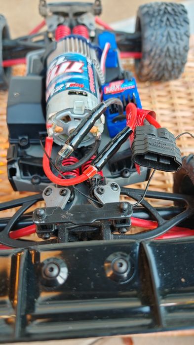 Traxxas E-Revo 1/16 mint condition