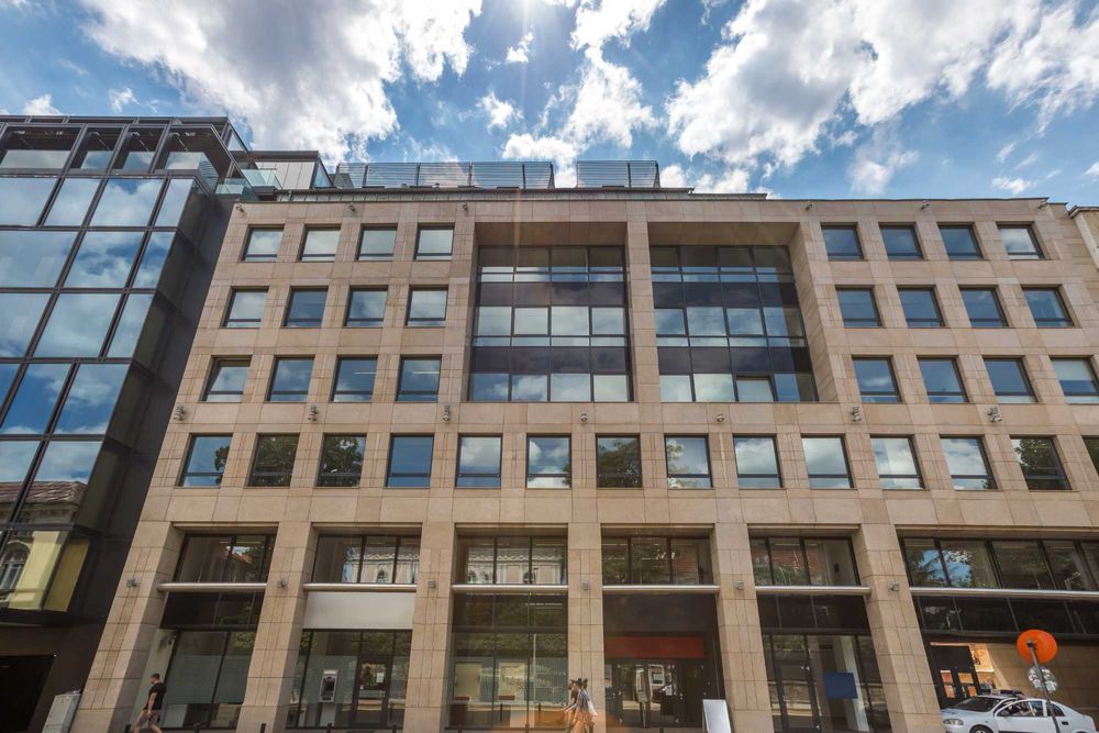 Обслужвано офис пространство за 10 хора в Regus Parliament
