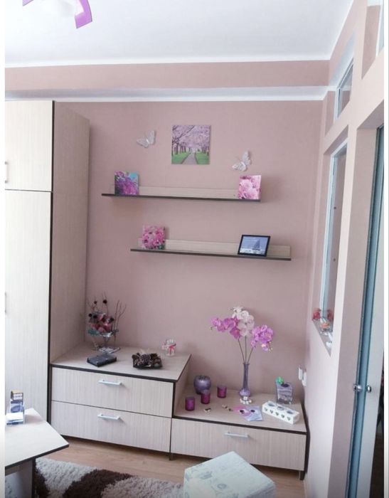 Studio renovat, mobilat-etaj 1 lângă malul Crișului, aproape de centru