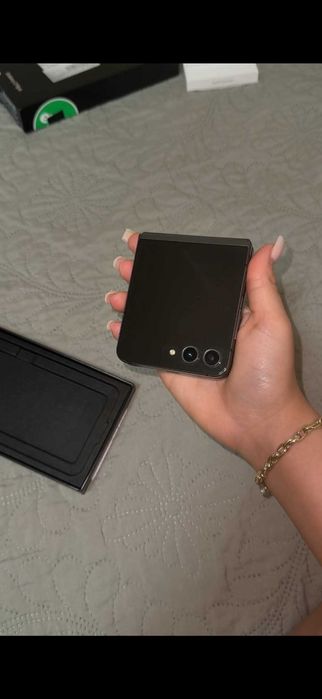 Телефон Samsung Galaxy Z Flip 5, 512GB