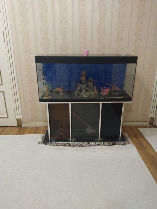 Продается аквариум 200 литров