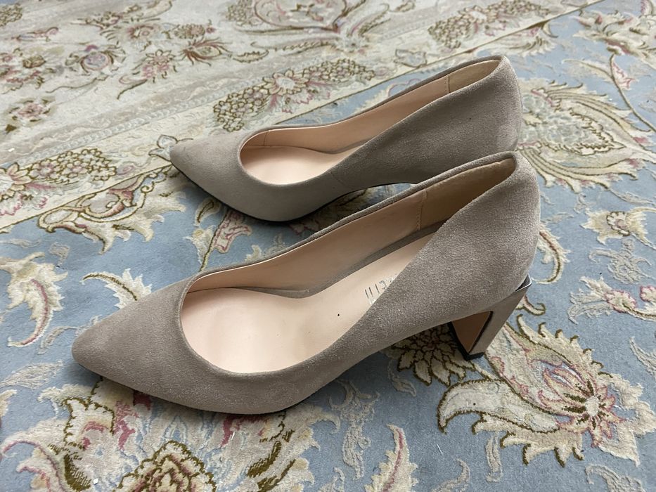 Продам новые туфли