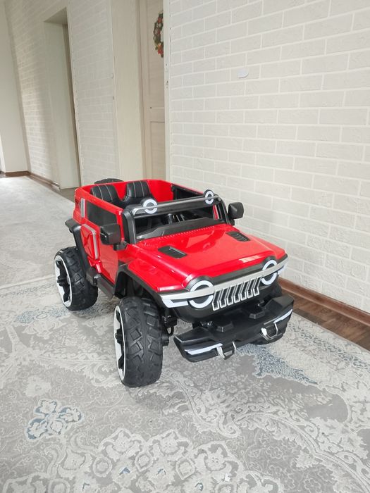 Электромобиль детский