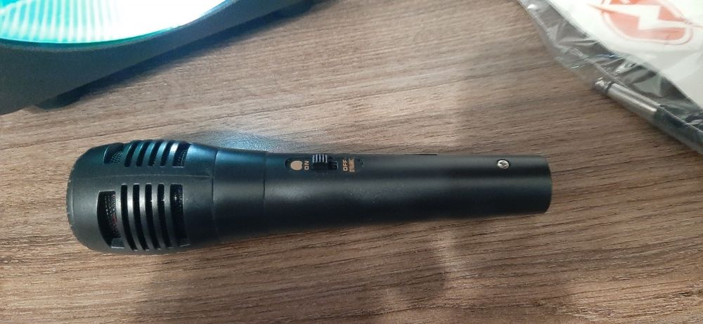 Портативна Караоке Bluetooth тонколона 100 w.