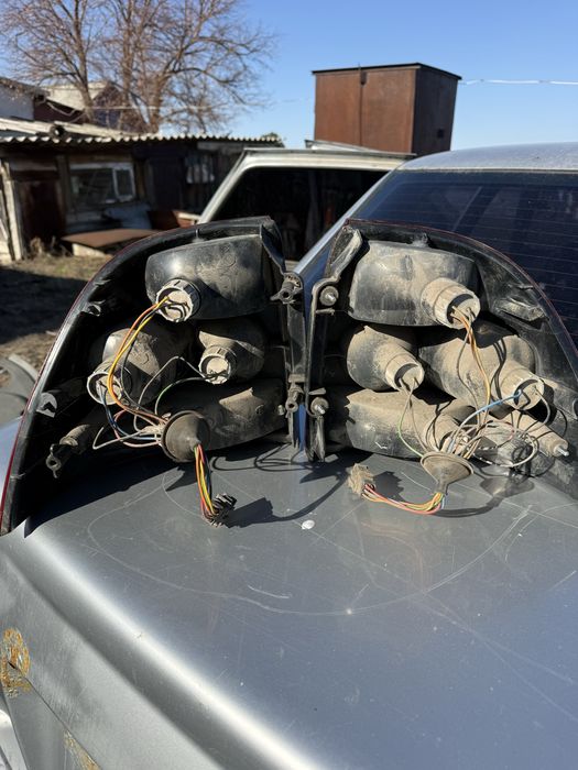 Продам фонари на приору 1