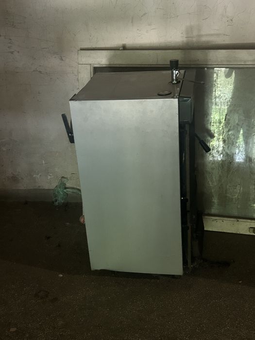 Cazan pe lemne si cărbuni