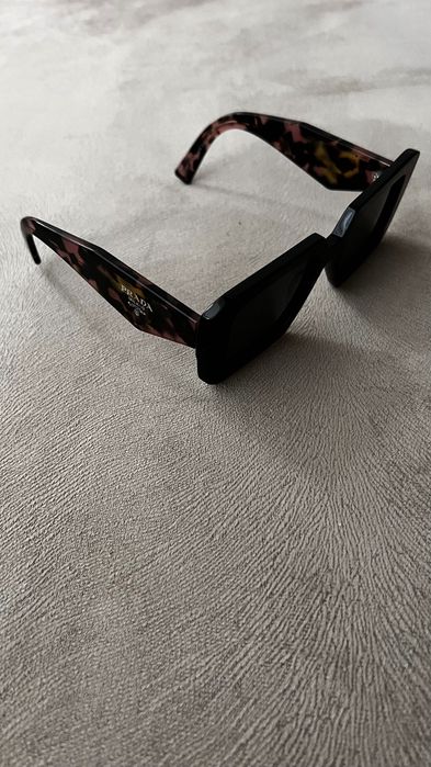 Слънчеви очила Prada
