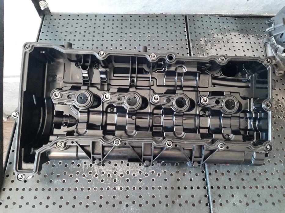 capac chiulasa culbutori  2.0 d n47d20c bmw seria 1 f20 f21 seria 3 f30  f31  15265812