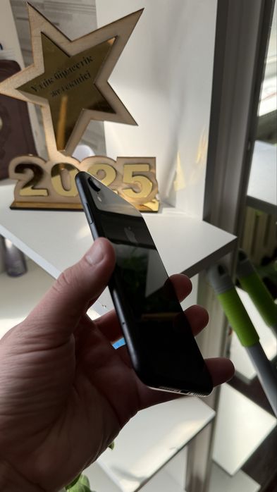 Iphone XR 128 GB в идеале