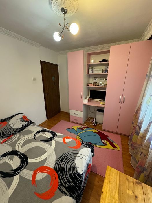 Închiriez apatament 2 camere