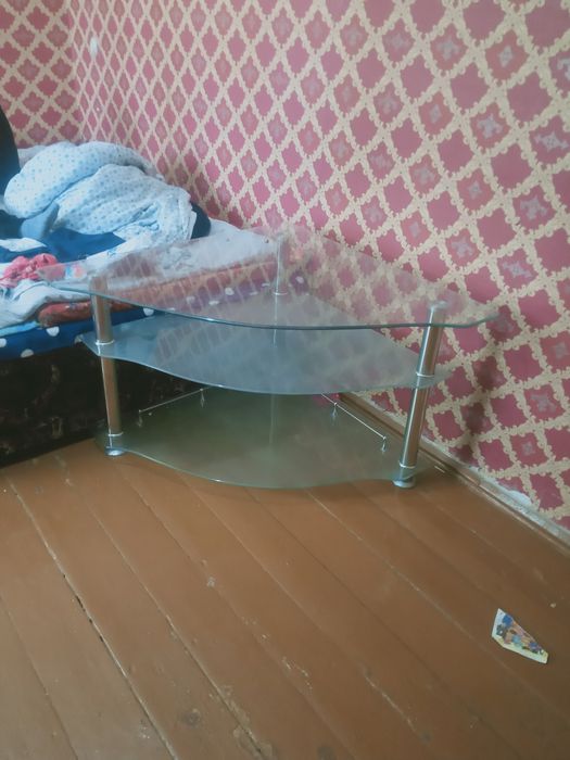 Продам электрический чайник,шкаф