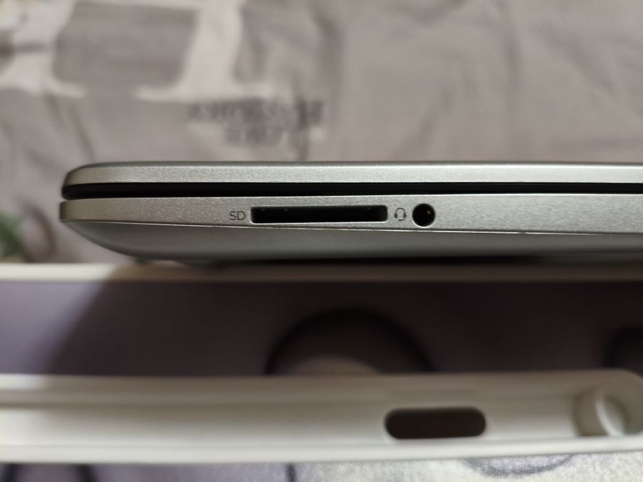 Hp   AMD Ryzen 5 5500U