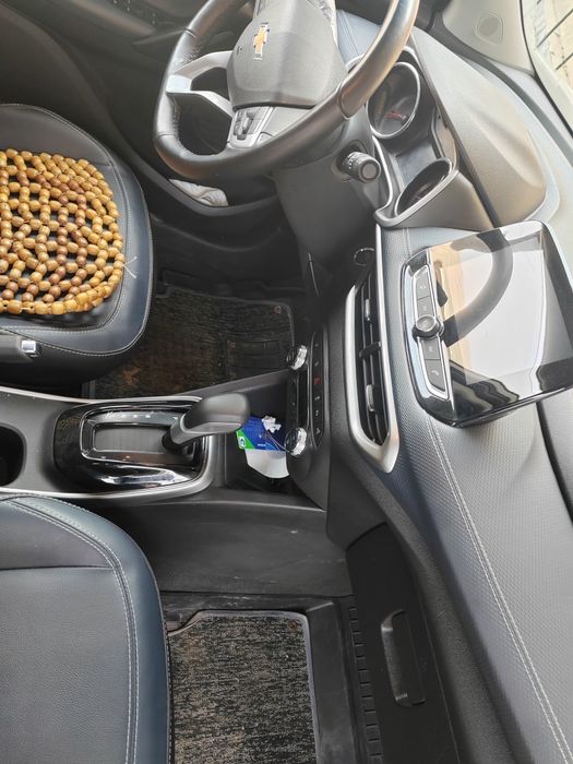 Треккер сатылады.