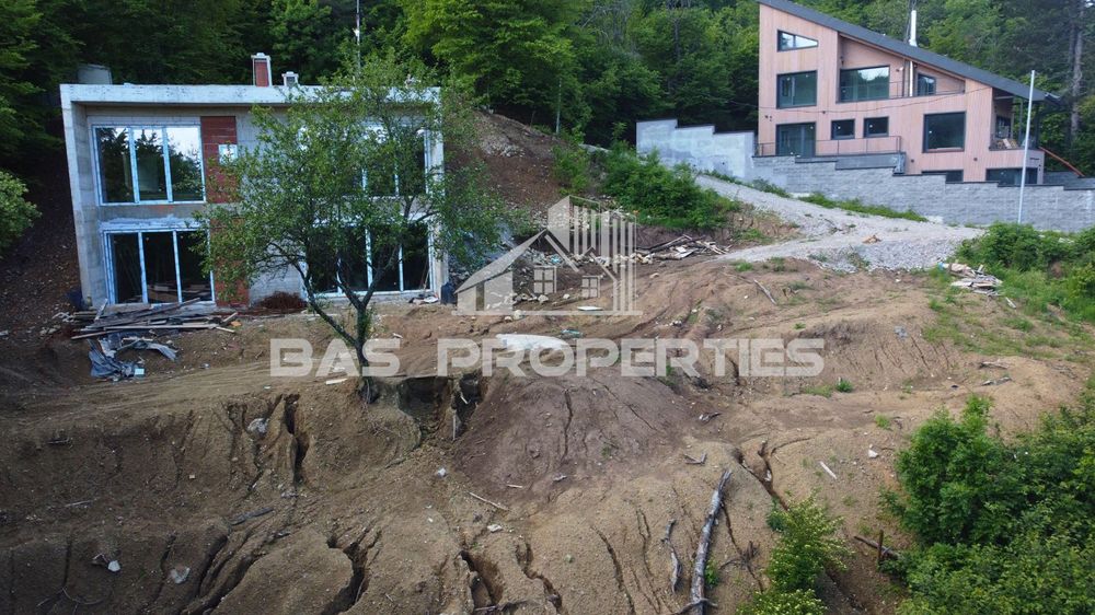 Парцел в София-Бояна площ 3100