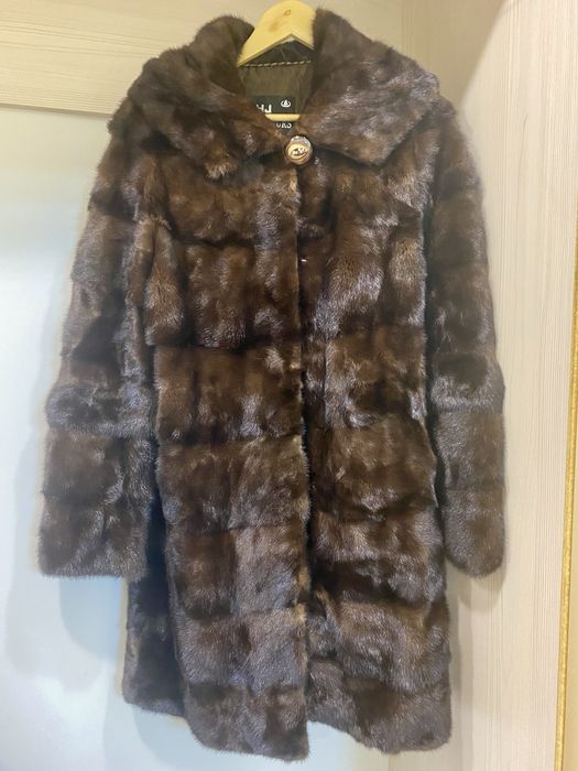 Продам натуральную шубу