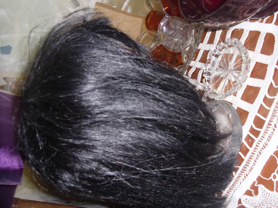Peruca  lungime ,scurt-medie