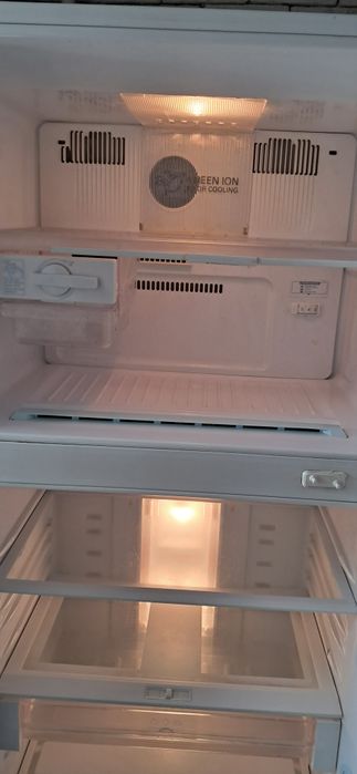 Продам холодильник L/G б/у в хорошем состоянии