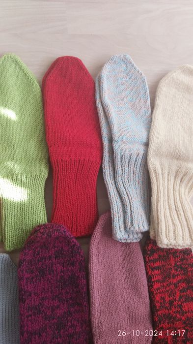 30 броя плетени чорапи дамски и мъжки