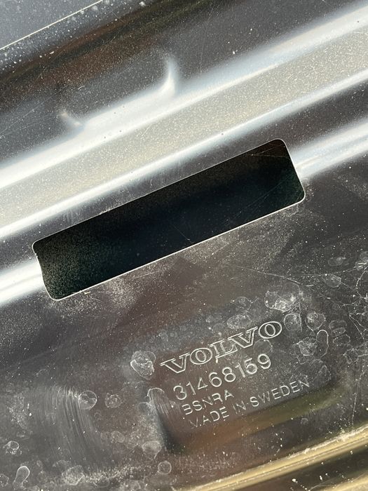 Volvo V60 S60 2019 преден капак