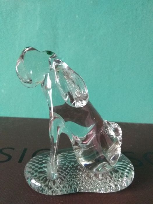 Продается статуэтка собачка