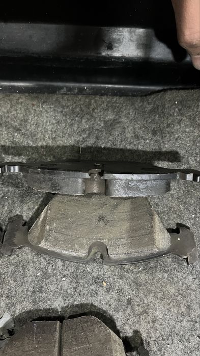 колодки бмв е34 почти новая