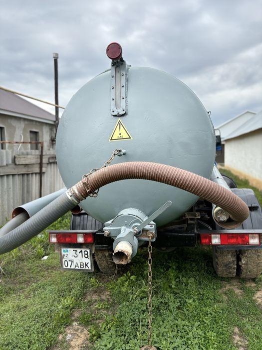 Продам ваккум Машина газ 53