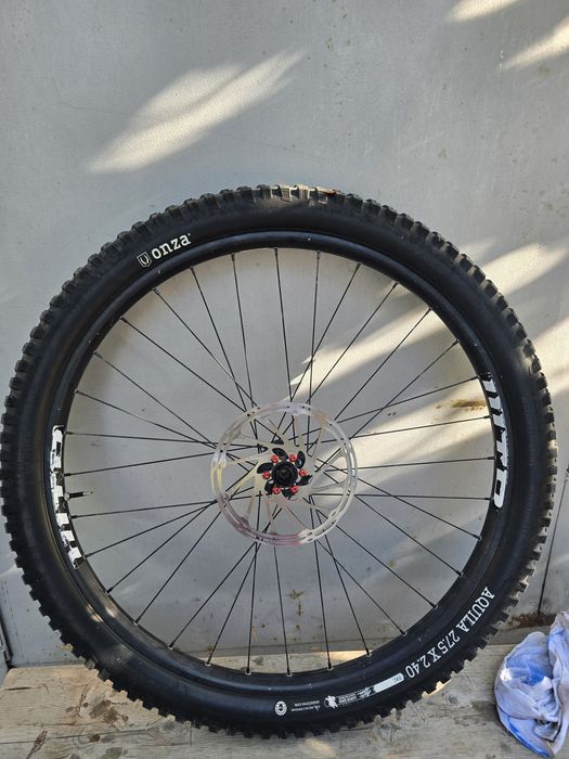 Предна капла WTB 27.5 с главина NOVATEC