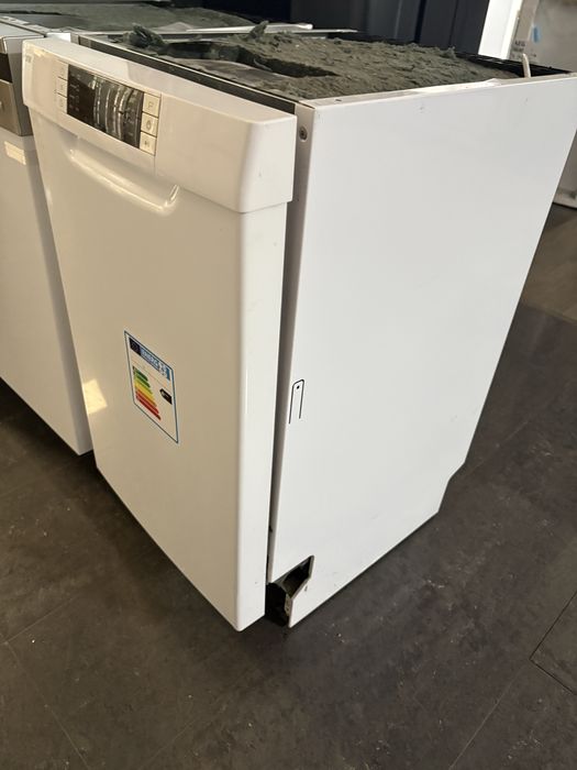 Съдомиялна машина Logik LDW45W16N 45 см.10 комплекта
