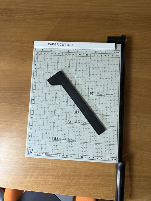 Сабельный резак формата А4