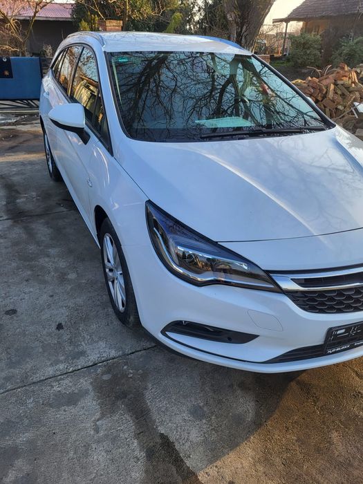 Vând Opel Astra k 2017